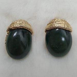 Vintage clip earring green gold tone Snoboda